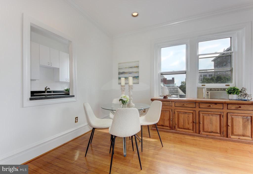 1725 17TH STREET NW Unit: 416