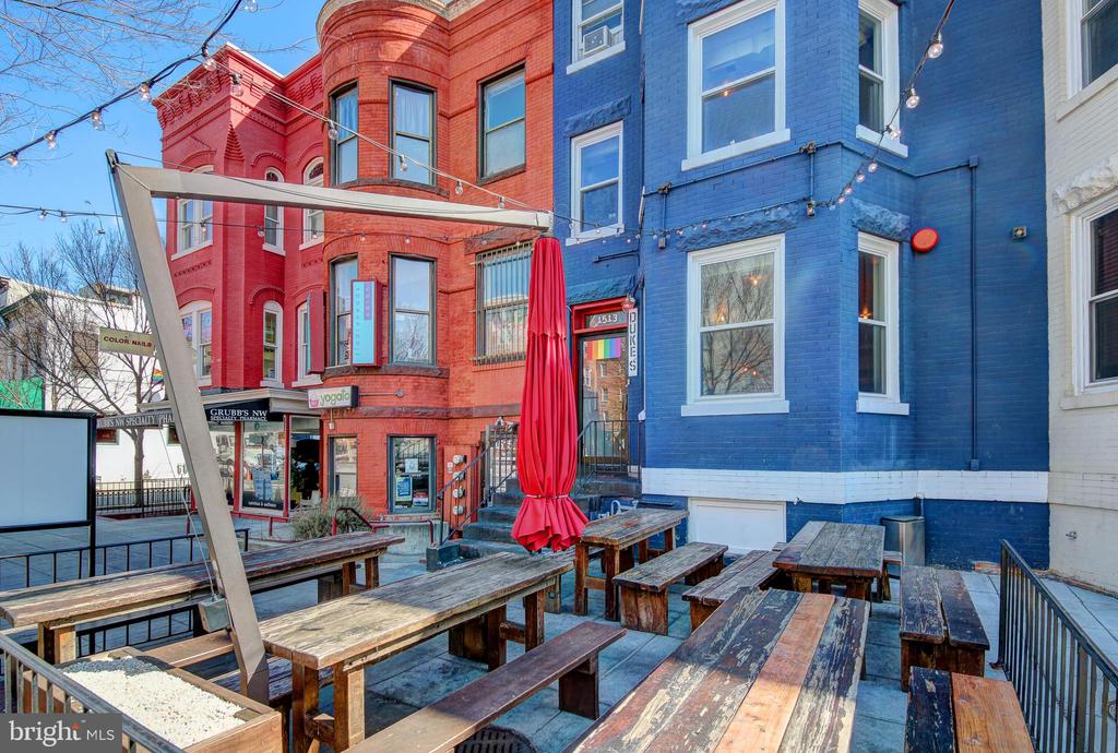 1725 17TH STREET NW Unit: 416