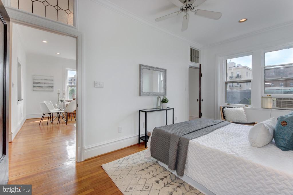 1725 17TH STREET NW Unit: 416