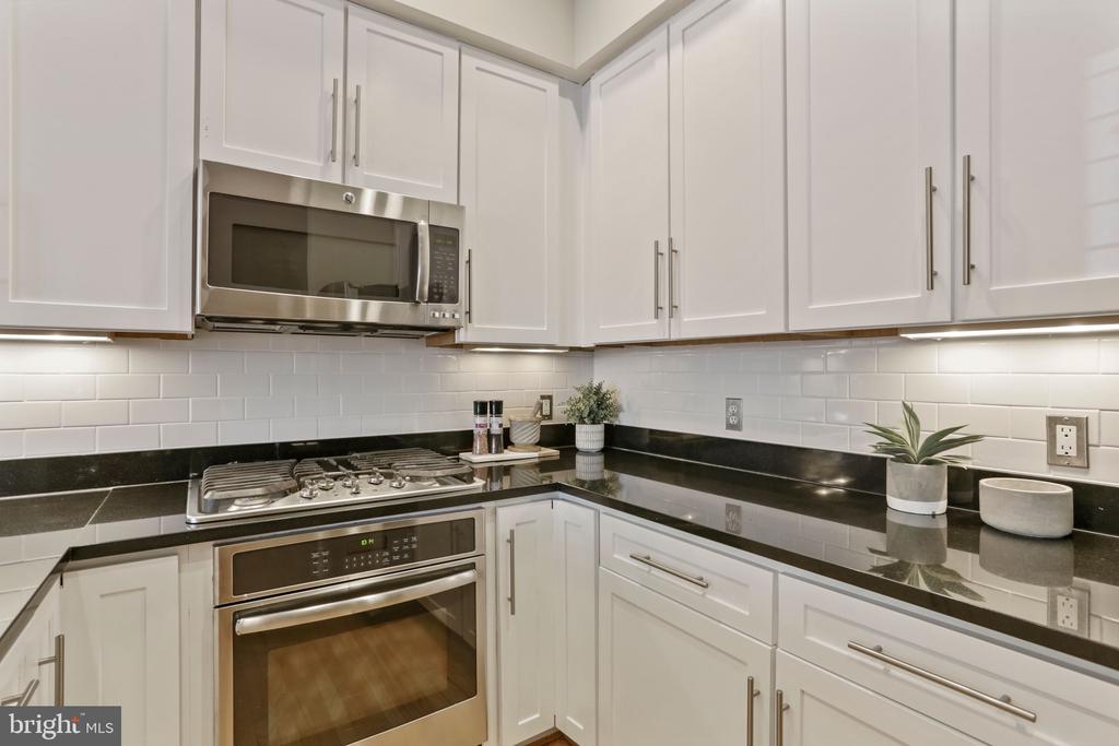 2363 CHAMPLAIN STREET NW Unit: 1
