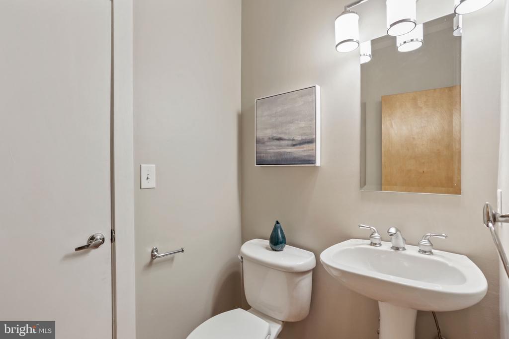 2363 CHAMPLAIN STREET NW Unit: 1