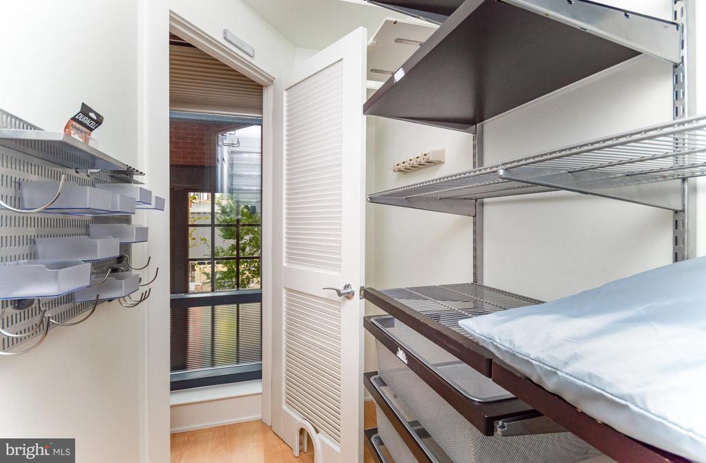 1450 CHURCH STREET NW Unit: 203