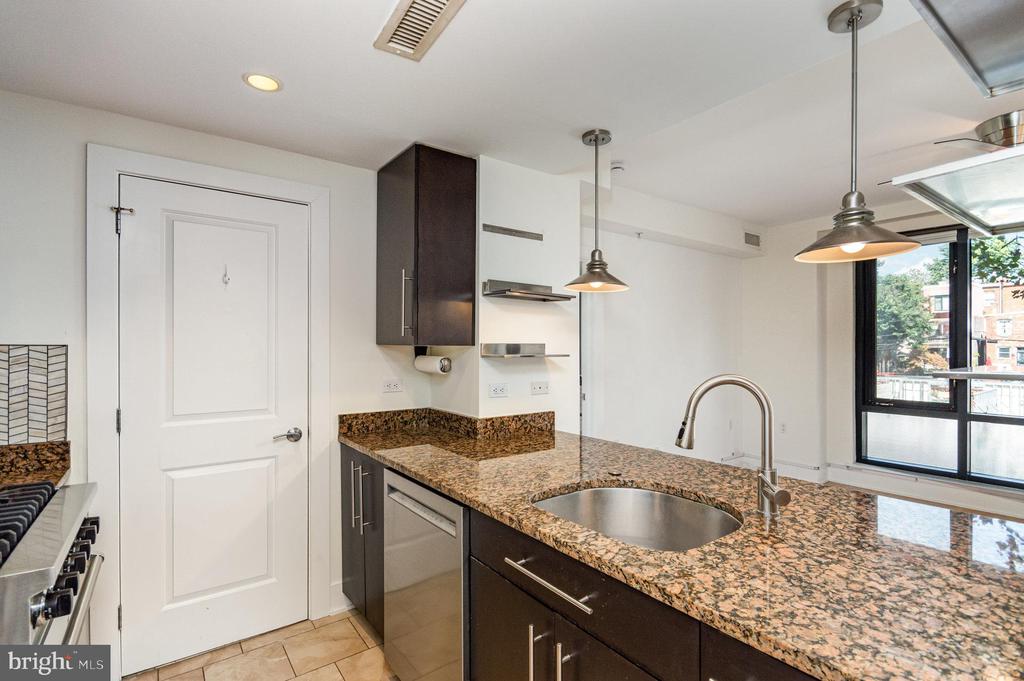 1450 CHURCH STREET NW Unit: 203