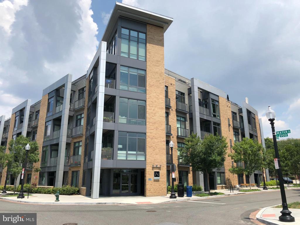 525 WATER STREET SW Unit: 308