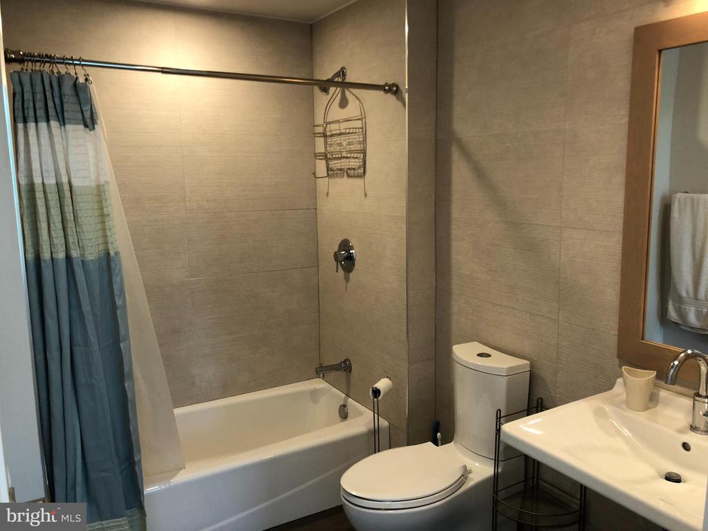 525 WATER STREET SW Unit: 308
