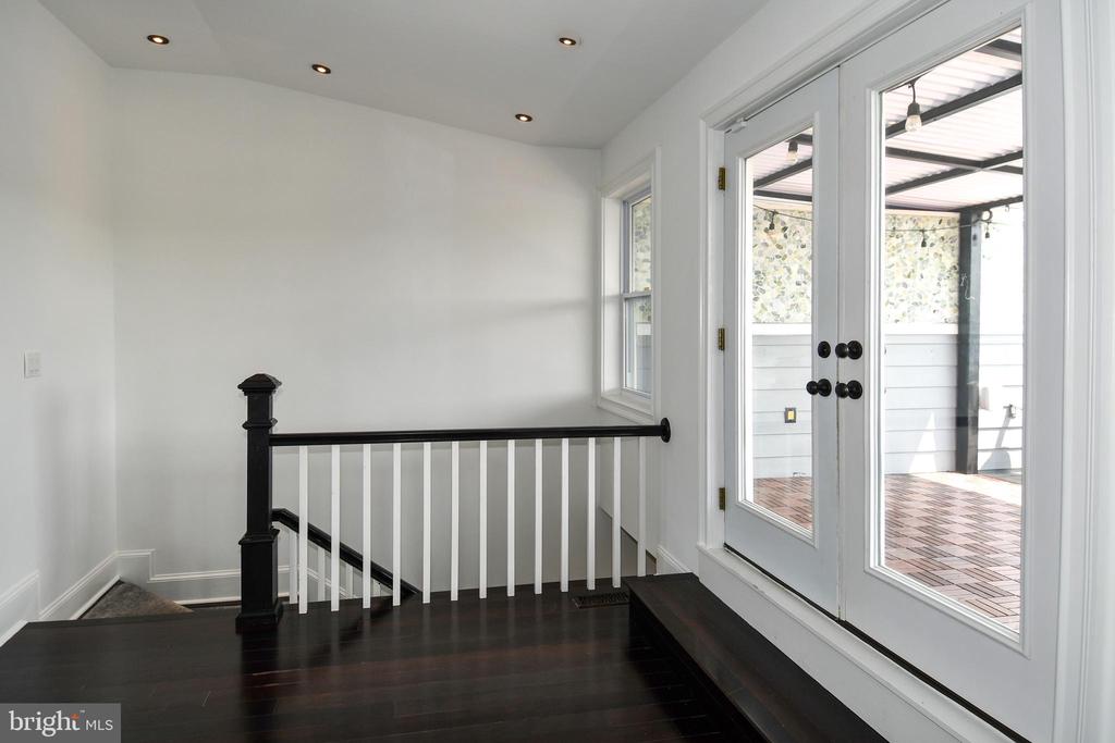 719 12TH STREET SE Unit: 3