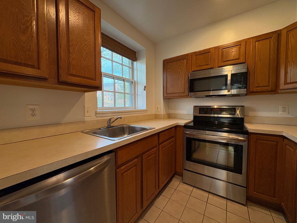 3620 38TH STREET NW Unit: B260