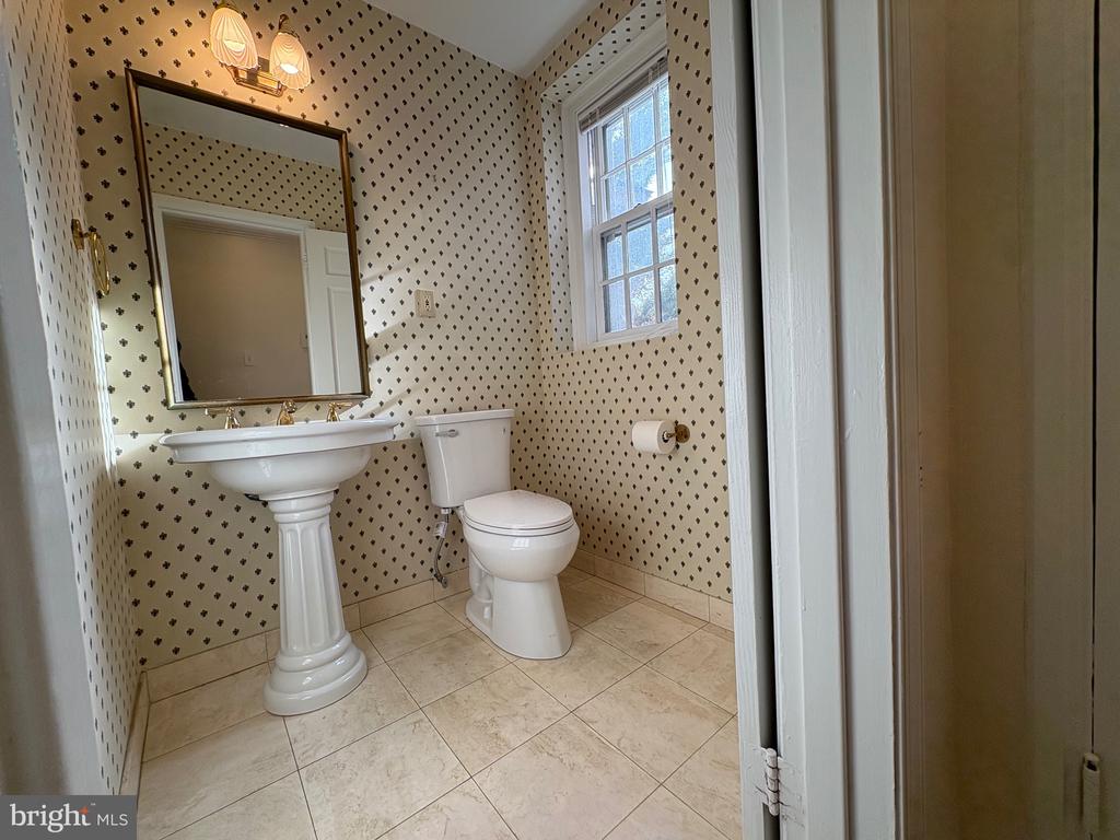 3620 38TH STREET NW Unit: B260