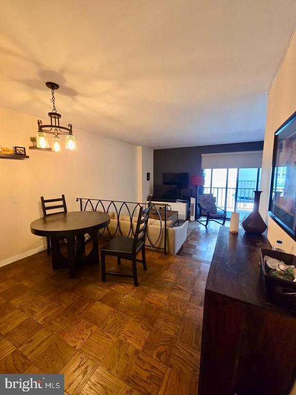 2201 L STREET NW Unit: 820