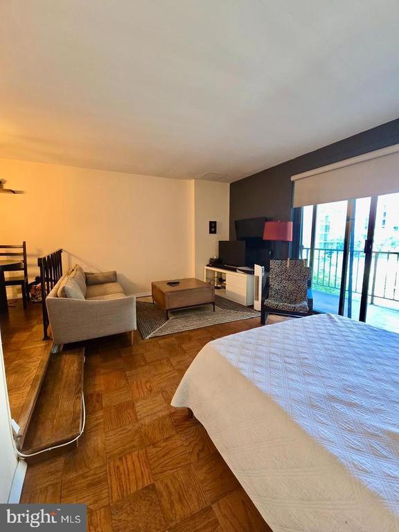 2201 L STREET NW Unit: 820