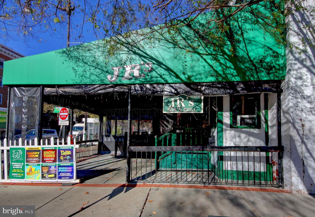 1526 17TH STREET NW Unit: 207