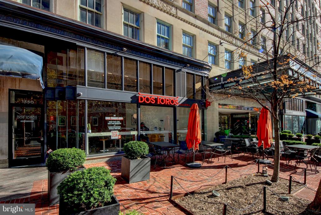 1526 17TH STREET NW Unit: 207