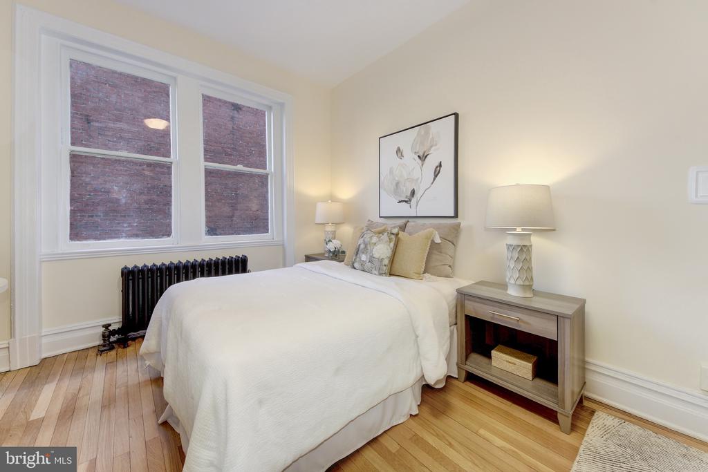 1526 17TH STREET NW Unit: 207