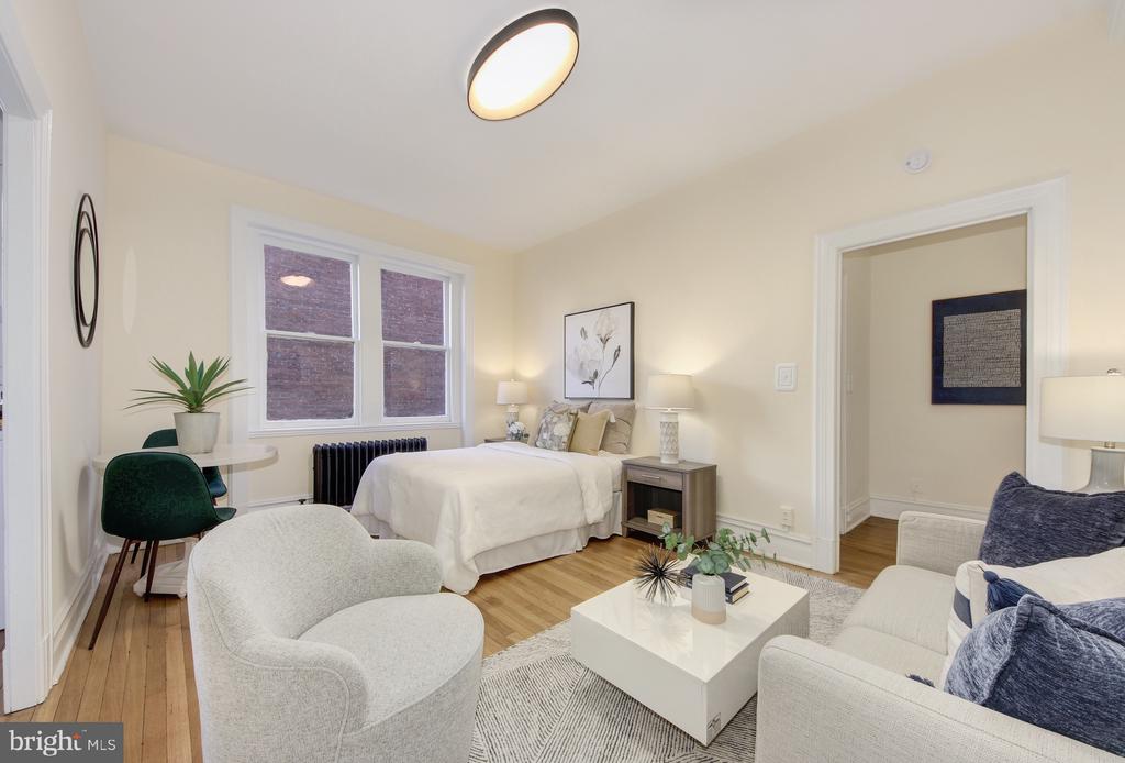 1526 17TH STREET NW Unit: 207