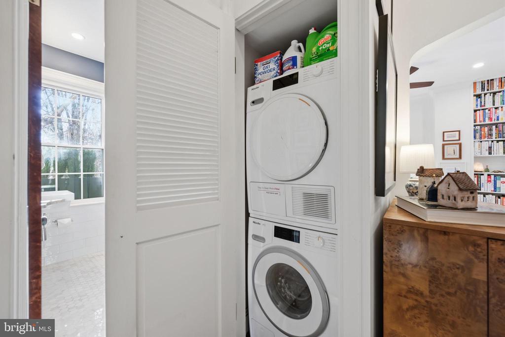 5402 CONNECTICUT AVENUE NW Unit: 202