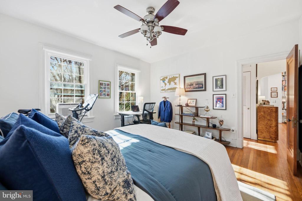5402 CONNECTICUT AVENUE NW Unit: 202