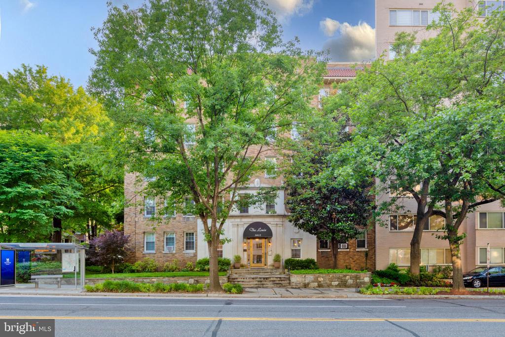 5402 CONNECTICUT AVENUE NW Unit: 202