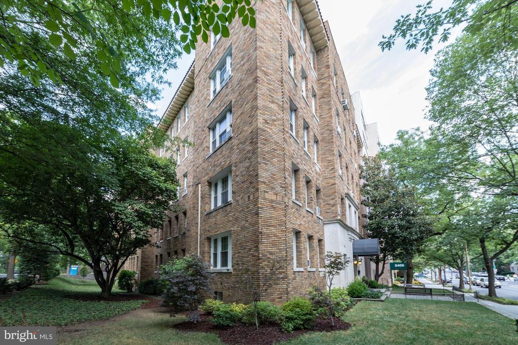 5402 CONNECTICUT AVENUE NW Unit: 202