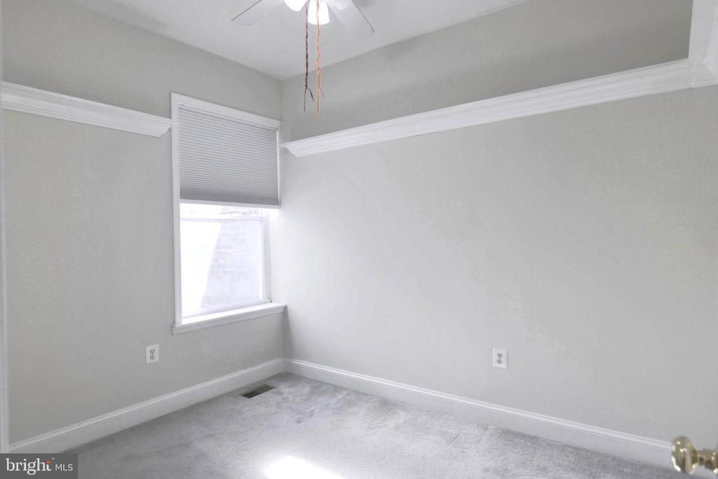 128 THOMAS STREET NW Unit: A