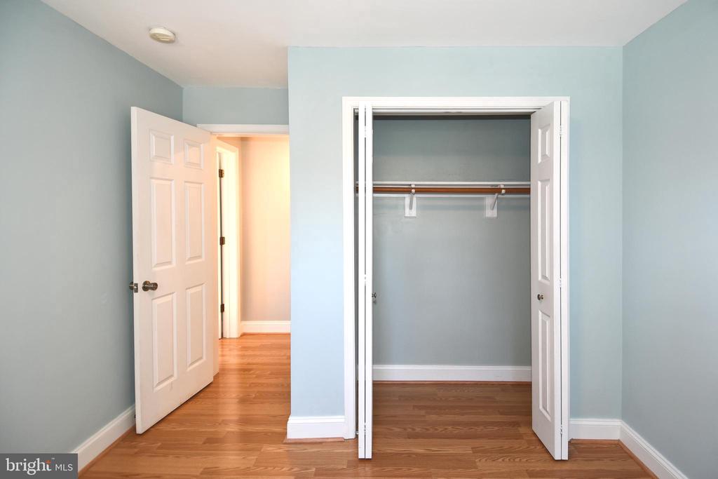 718 PARK ROAD NW Unit: 4