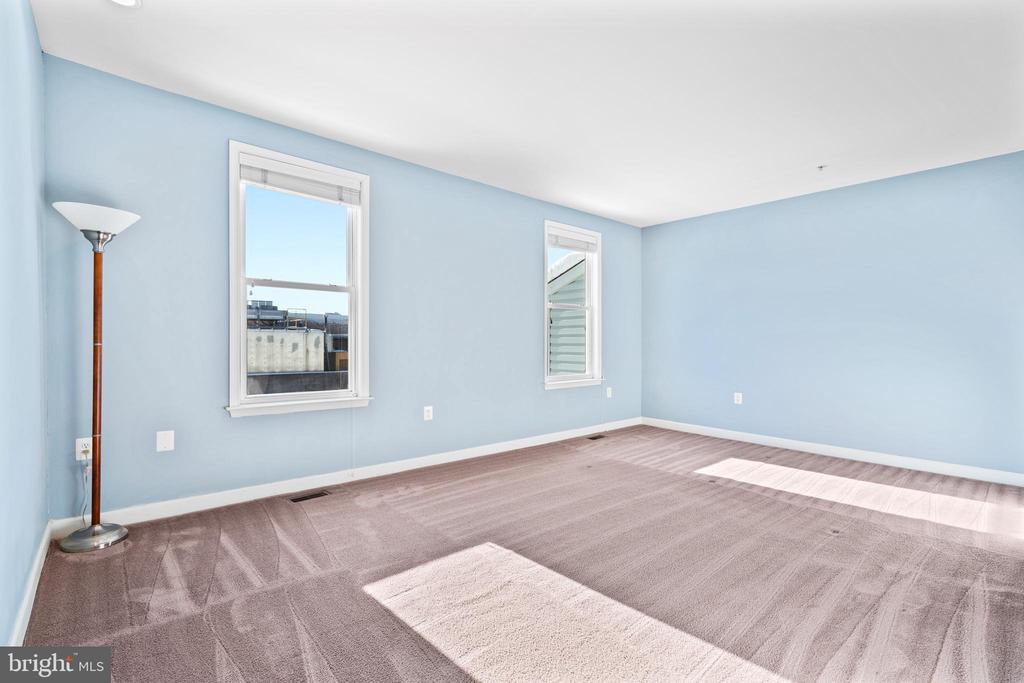 1350 MONROE STREET NW Unit: B