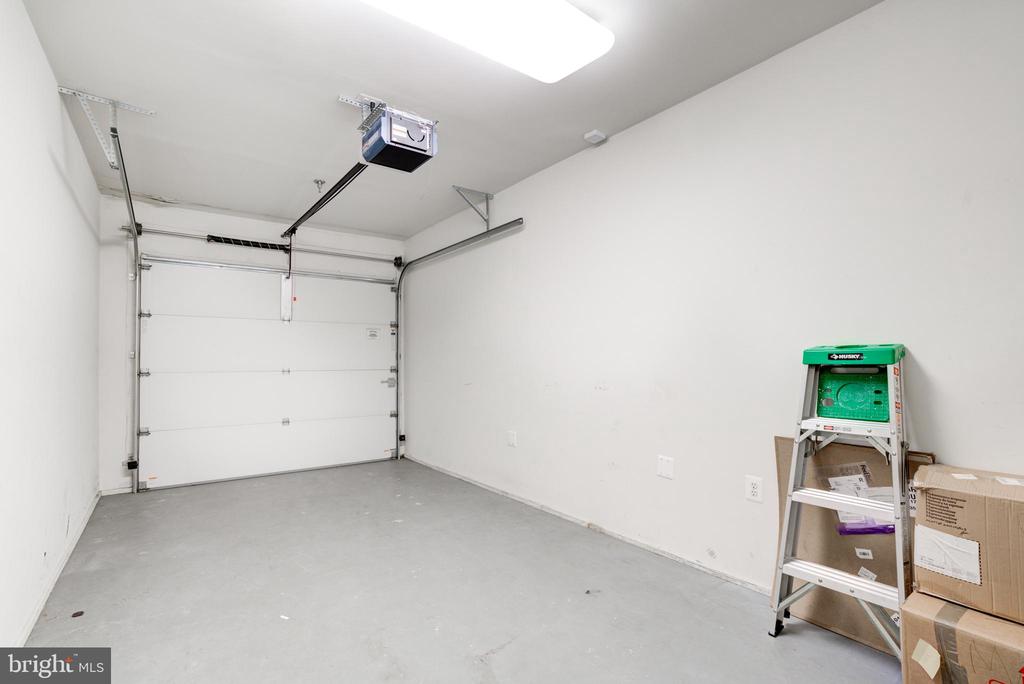 1350 MONROE STREET NW Unit: B