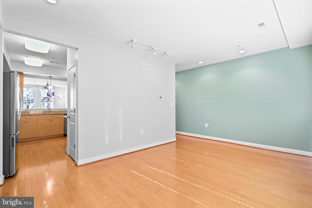 1350 MONROE STREET NW Unit: B