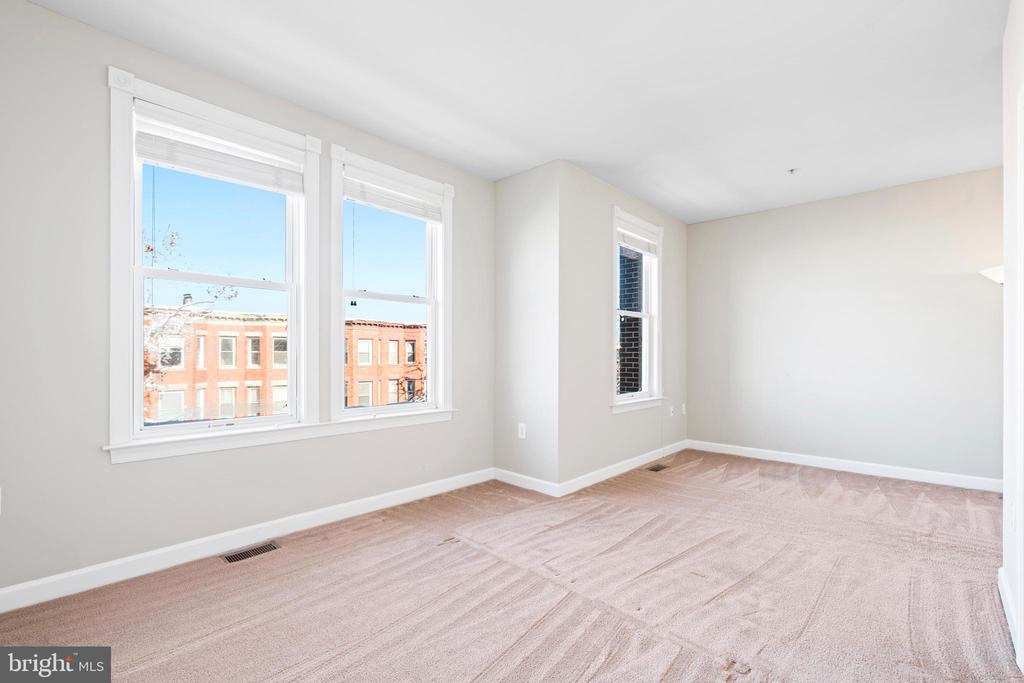 1350 MONROE STREET NW Unit: B