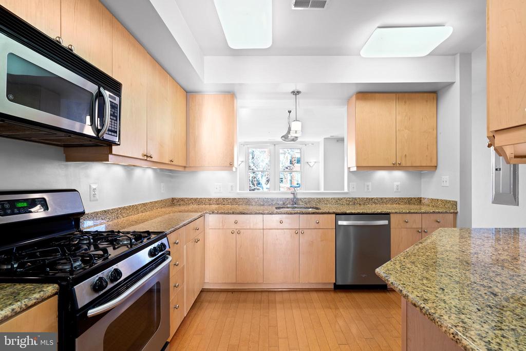 1350 MONROE STREET NW Unit: B