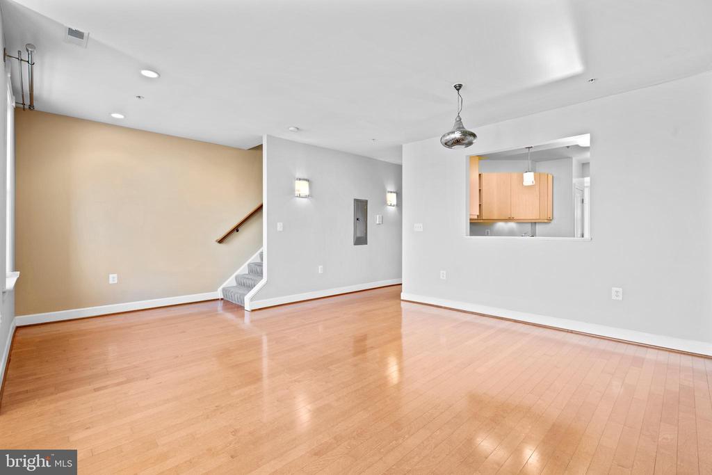 1350 MONROE STREET NW Unit: B