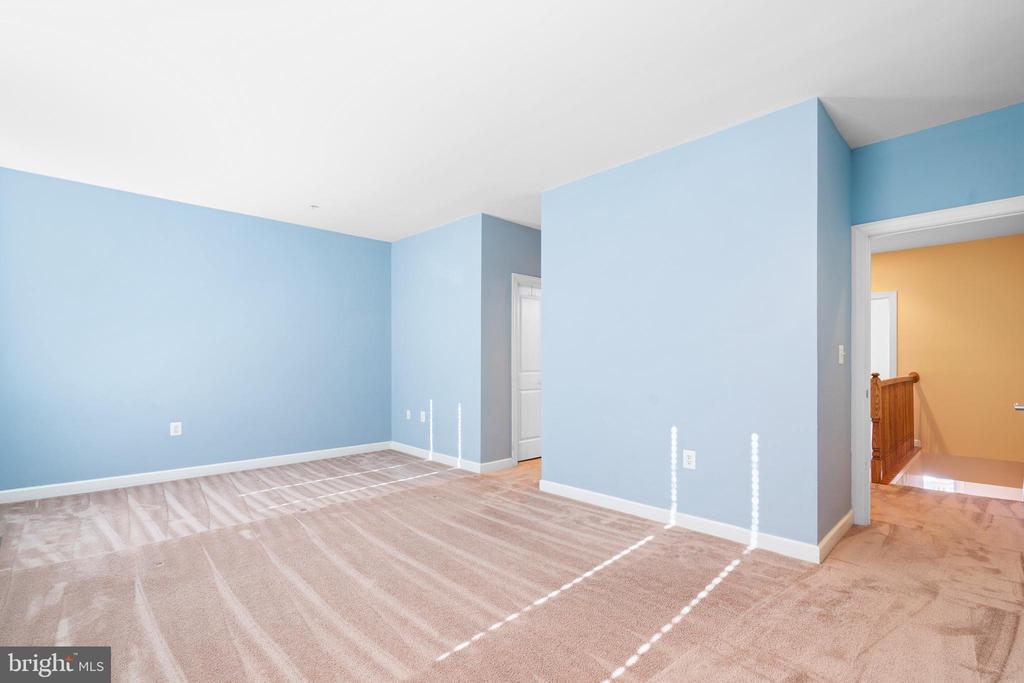 1350 MONROE STREET NW Unit: B