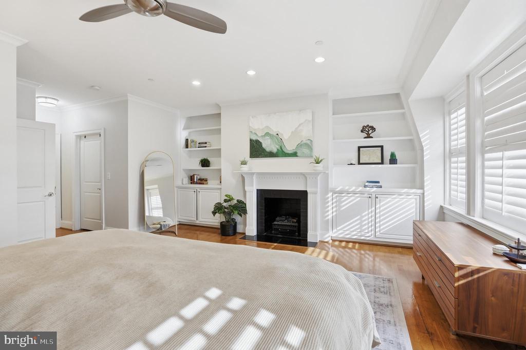1830 JEFFERSON PLACE NW Unit: 11
