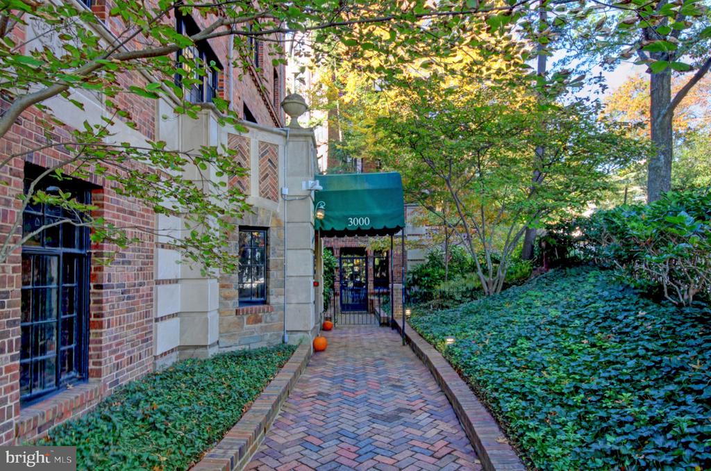 3000 TILDEN STREET NW Unit: 501-I