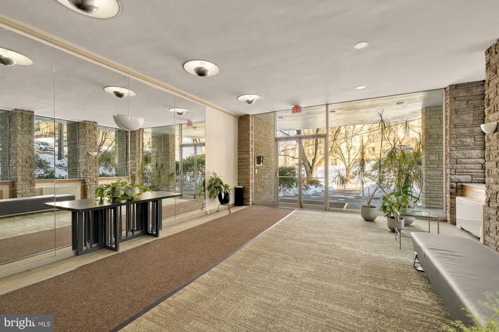 4100 W STREET NW Unit: 308