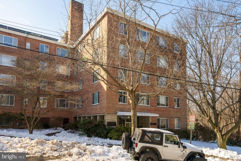 4100 W STREET NW Unit: 308