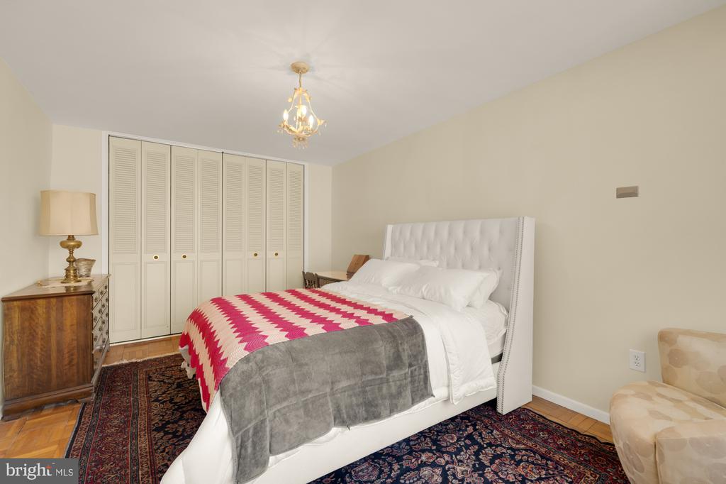 4100 W STREET NW Unit: 308