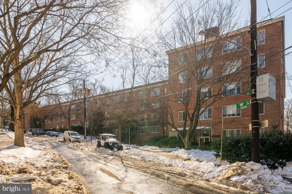 4100 W STREET NW Unit: 308