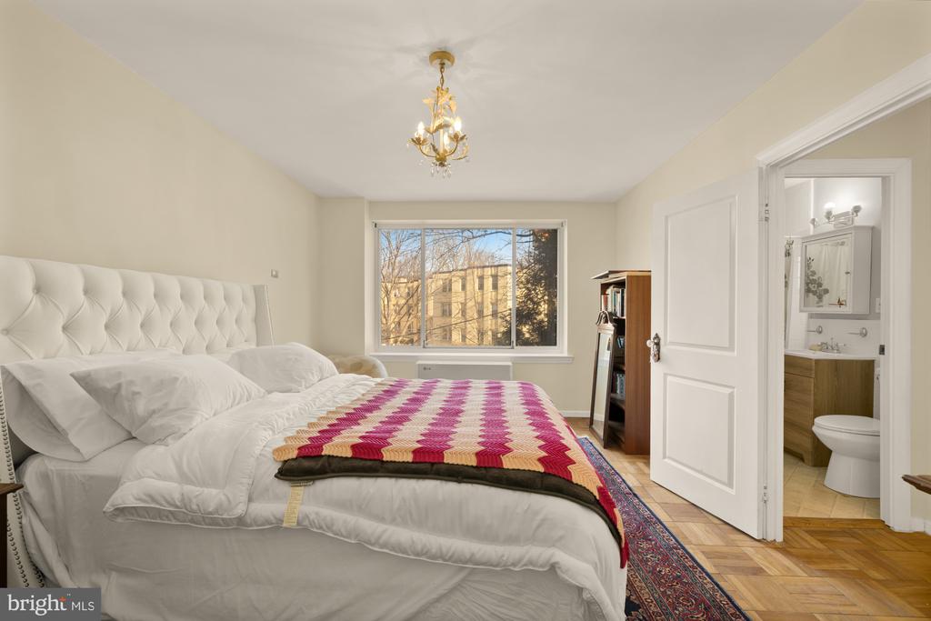 4100 W STREET NW Unit: 308