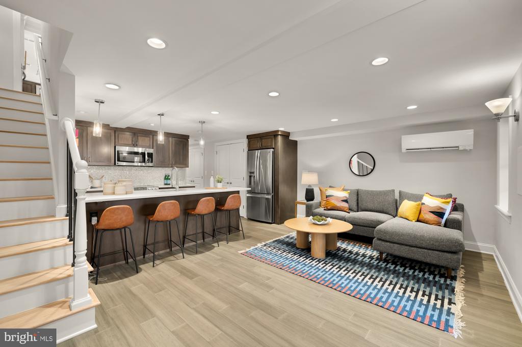 54 W STREET NW