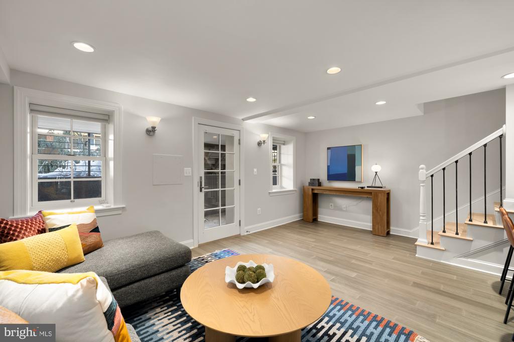 54 W STREET NW