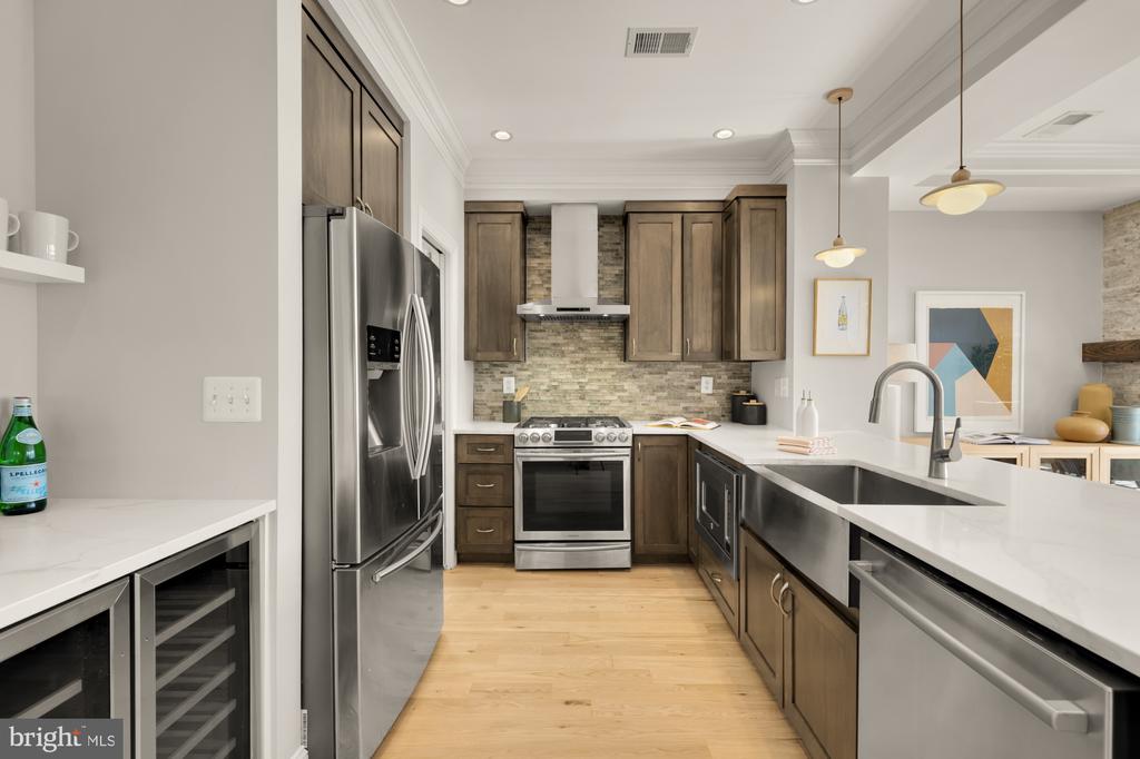54 W STREET NW