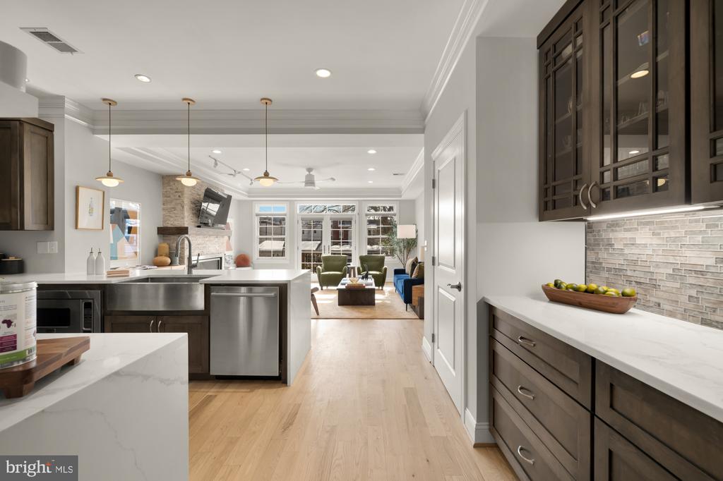 54 W STREET NW