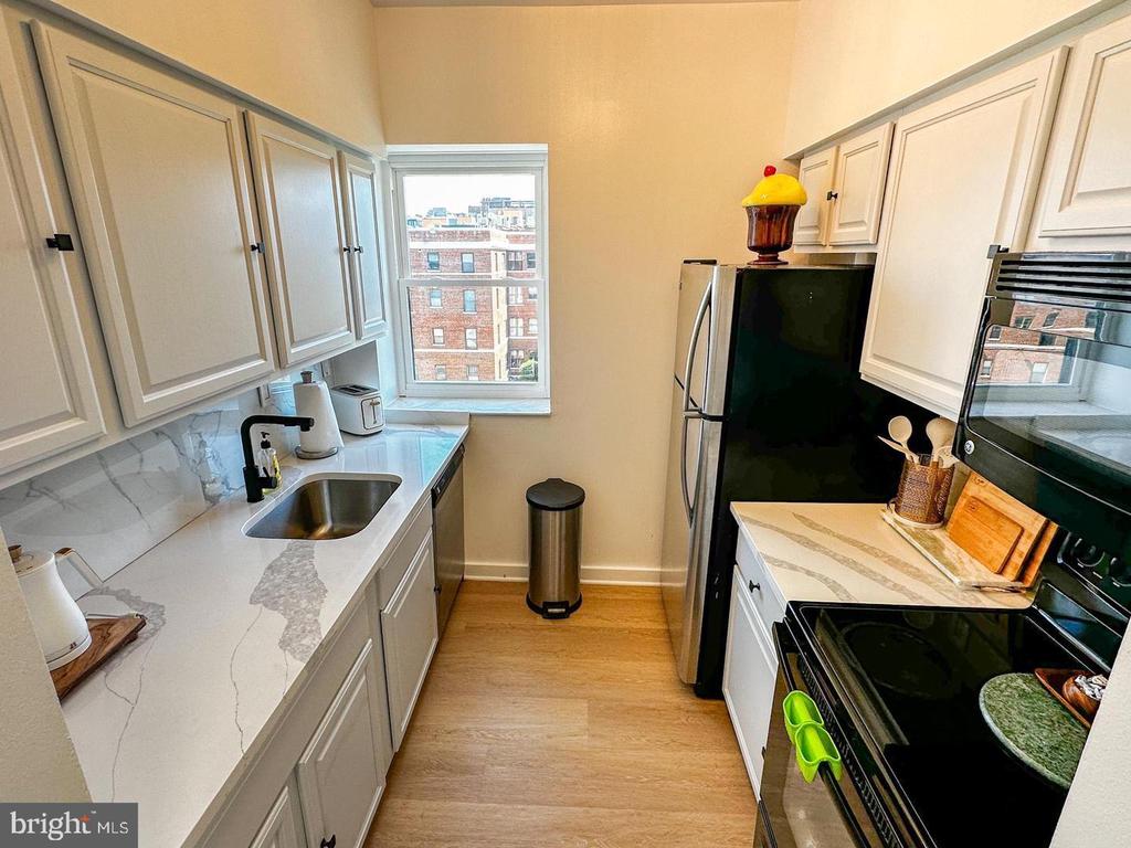 80 NEW YORK AVENUE NW Unit: 402