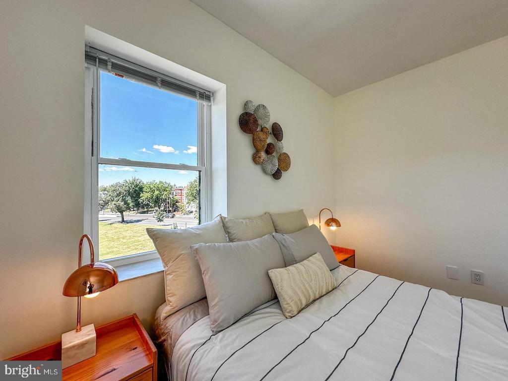 80 NEW YORK AVENUE NW Unit: 402
