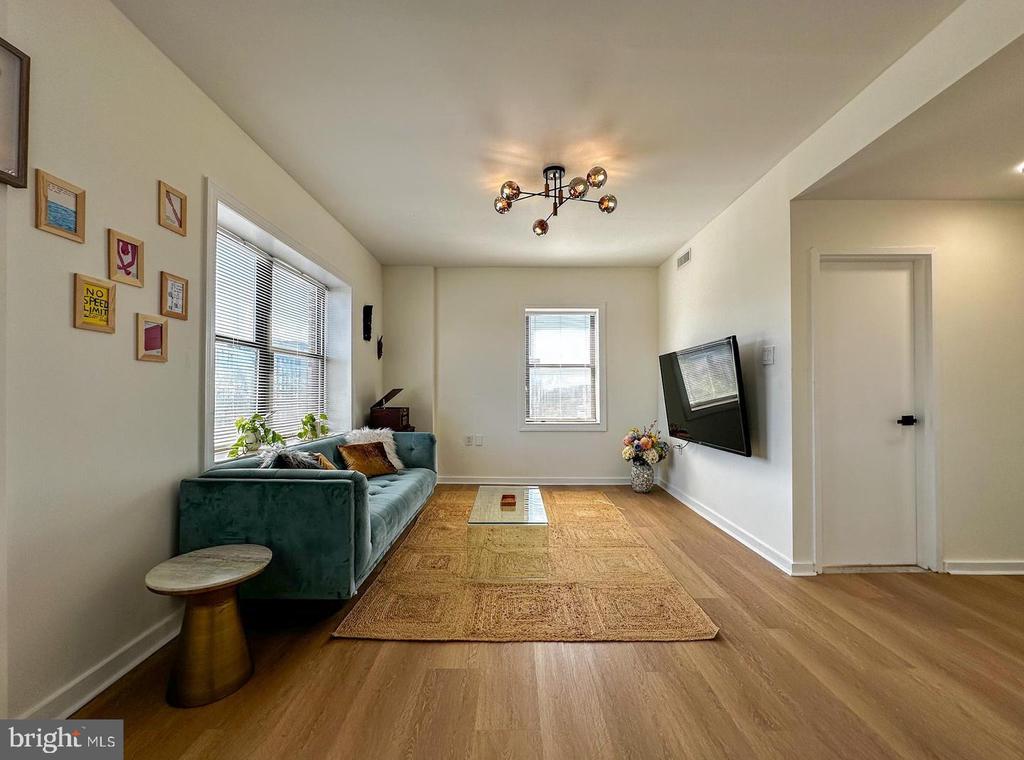 80 NEW YORK AVENUE NW Unit: 402