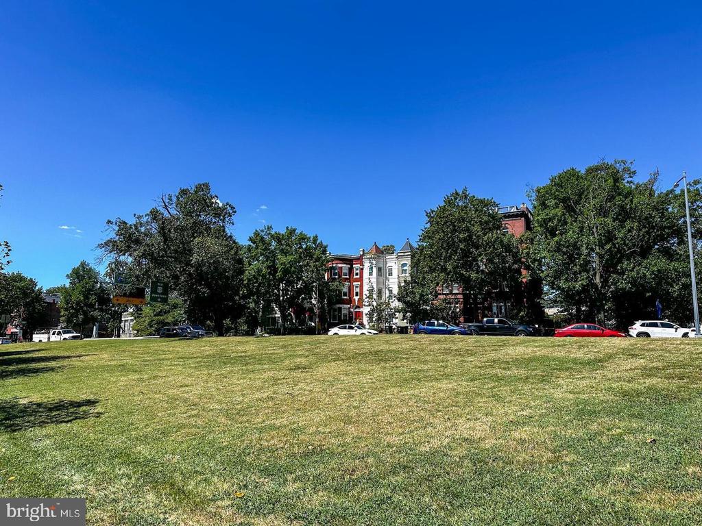 80 NEW YORK AVENUE NW Unit: 402