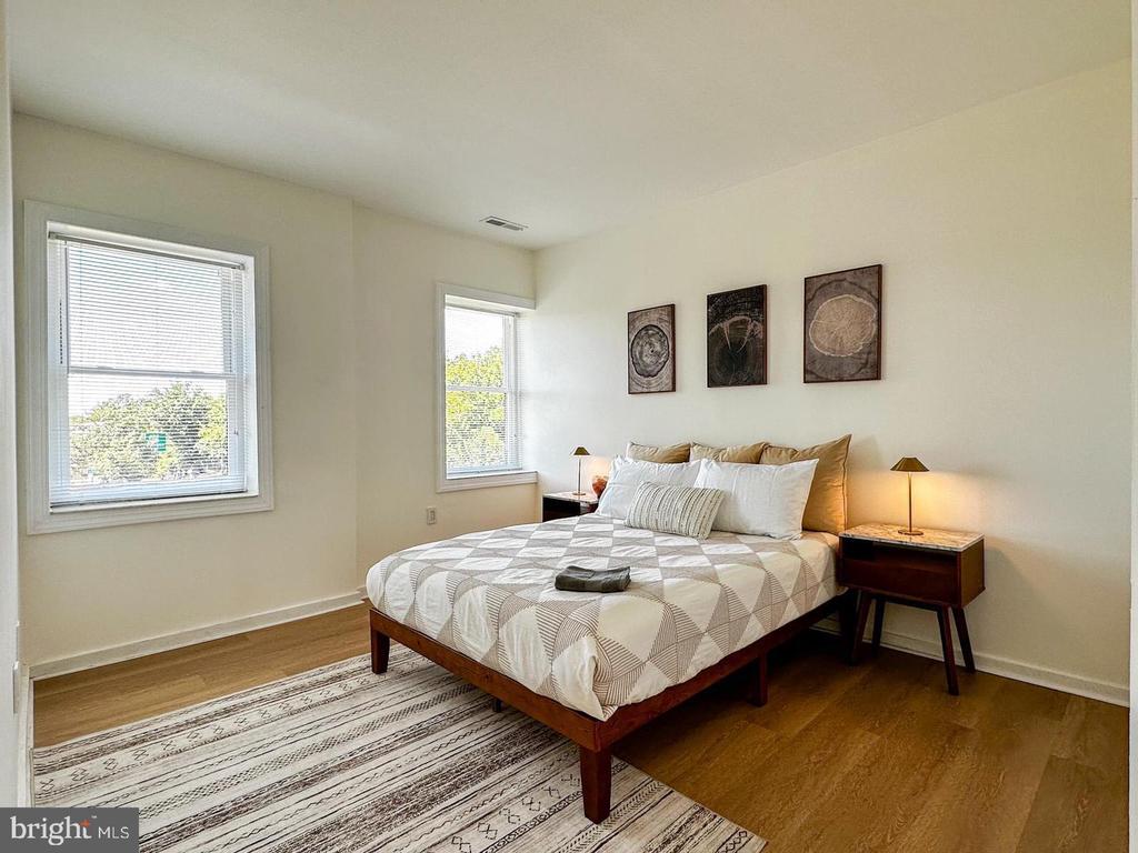 80 NEW YORK AVENUE NW Unit: 402