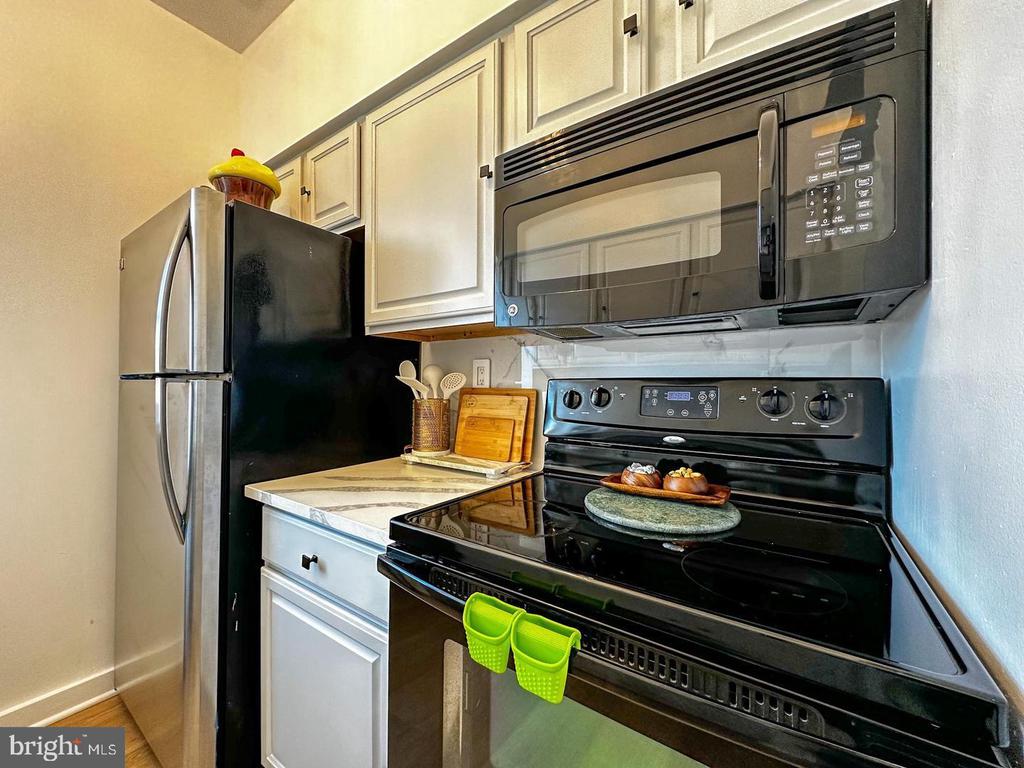 80 NEW YORK AVENUE NW Unit: 402