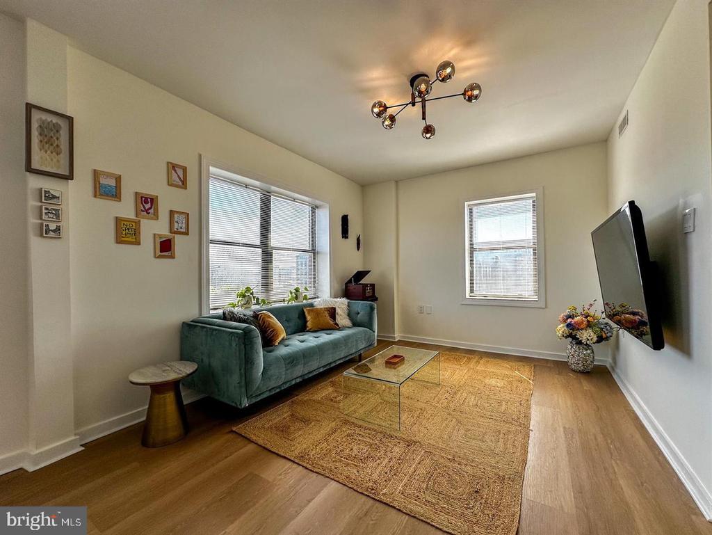 80 NEW YORK AVENUE NW Unit: 402