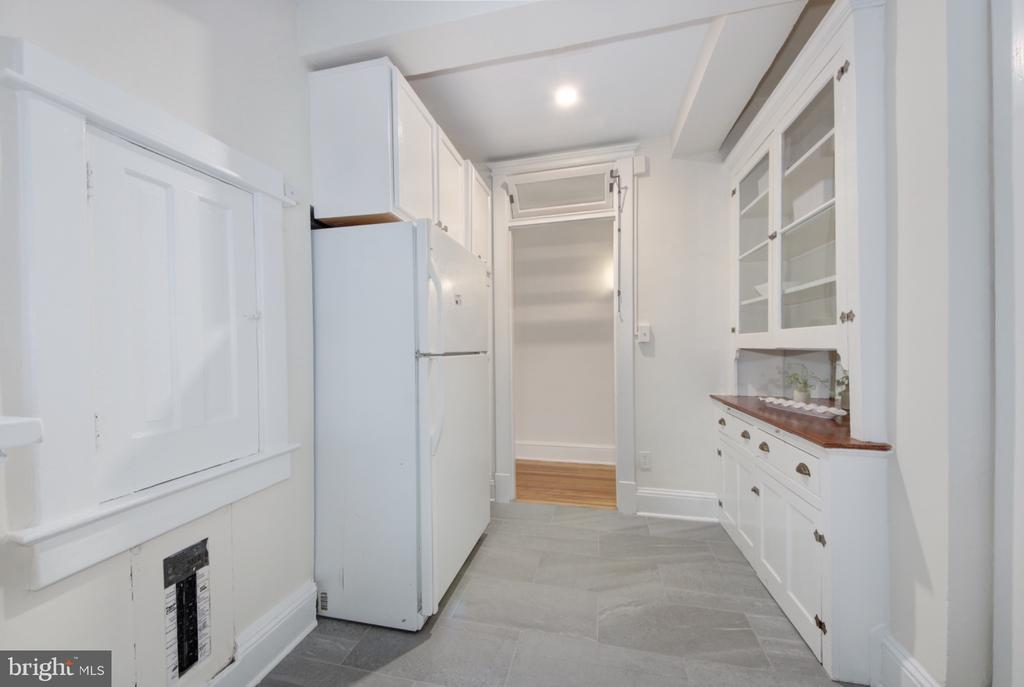 1789 LANIER PLACE NW Unit: 34